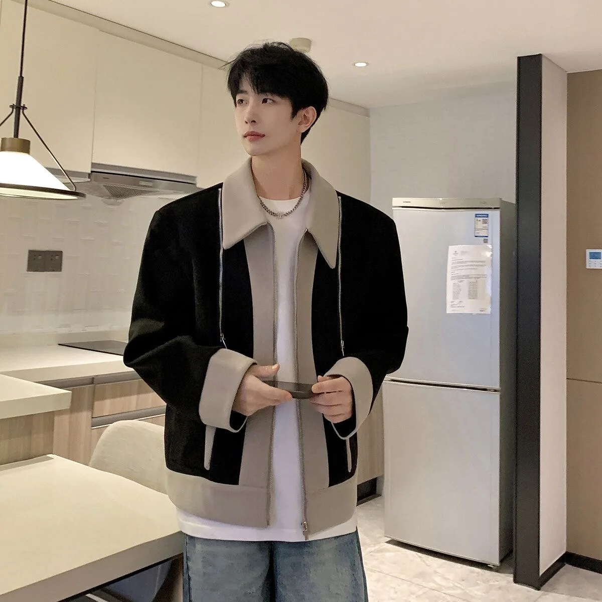 Мужская куртка из шерстяной смеси, повседневная, с отворотами, трансформируемая, регулируемая, универсальная, хорошо сидит, подходит для любого образа, стильная
Мужская куртка из шерстяной смеси, повседневная, с отворотами, трансформируемая, регулируемая, универсальная, хорошо сидит, подходит для любого образа, стильная