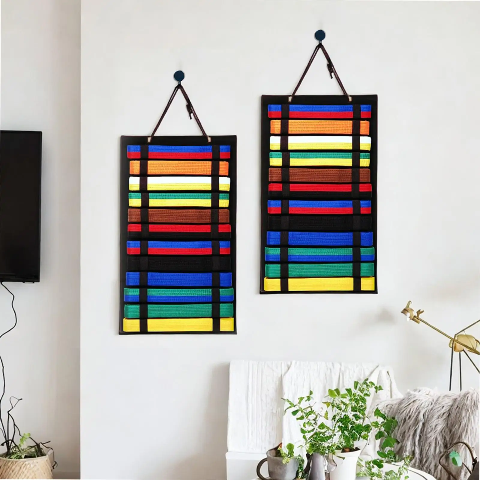 Настенный держатель для поясов каратэ из фетра, органайзер для хранения поясов для боевых искусств, экономия места для спортзала и доджо
Настенный держатель для поясов каратэ из фетра, органайзер для хранения поясов для боевых искусств, экономия места для спортзала и доджо