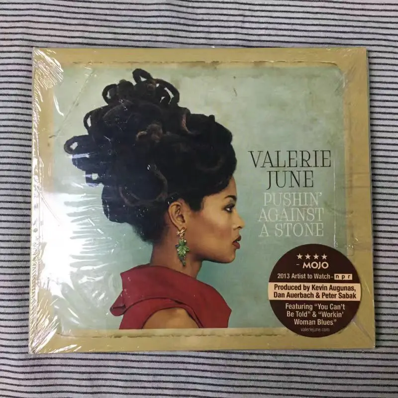 CD August 13, 2013 Valerie June – Pushin' Against A Stone CD: Blues-Folk Masterpiece Produced By Dan Auerbach of The Black Keys
CD August 13, 2013 Valerie June – Pushin' Against A Stone CD: Blues-Folk Masterpiece Produced By Dan Auerbach of The Black Keys