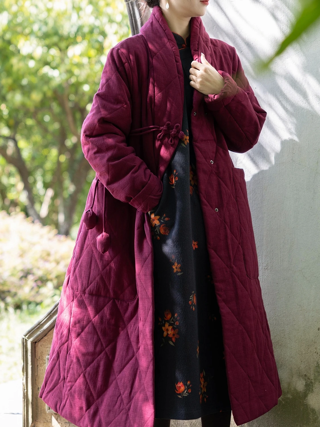 Женское модное пальто Jiangnan Nian из хлопка и льна, средней длины, свободного кроя, с воротником Diamond ID, утепленное, в стиле ретро
Женское модное пальто Jiangnan Nian из хлопка и льна, средней длины, свободного кроя, с воротником Diamond ID, утепленное, в стиле ретро