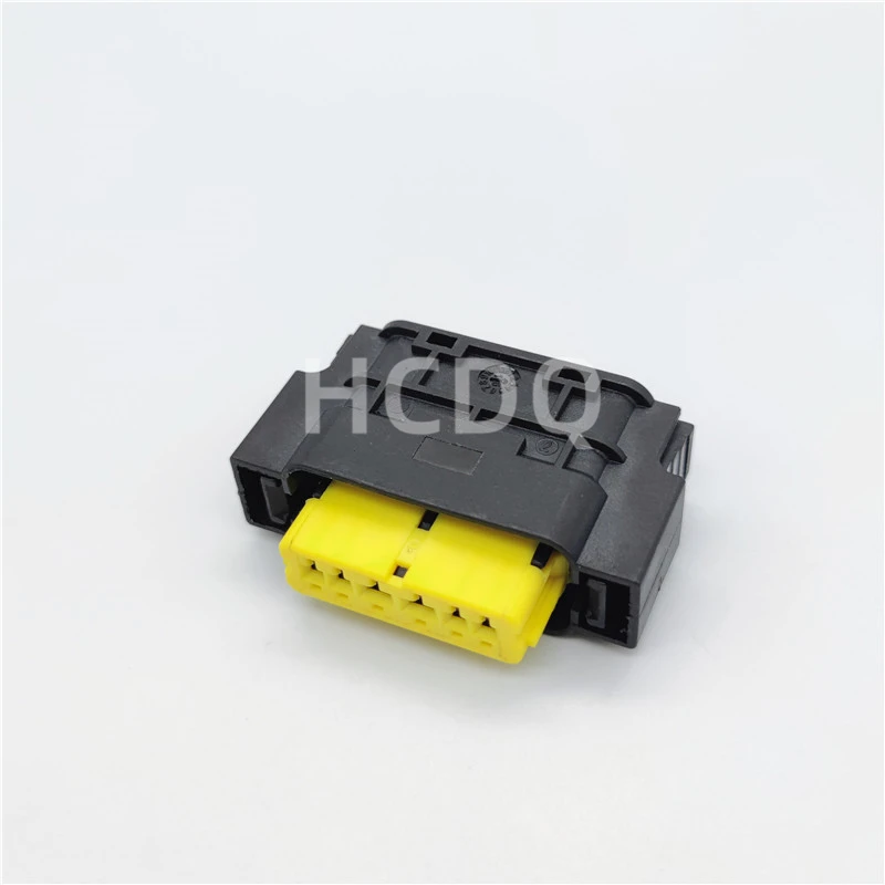 10 PCS Original and genuine 13602477 automobile connector plug housing supplied from stock
10 PCS Original and genuine 13602477 automobile connector plug housing supplied from stock
