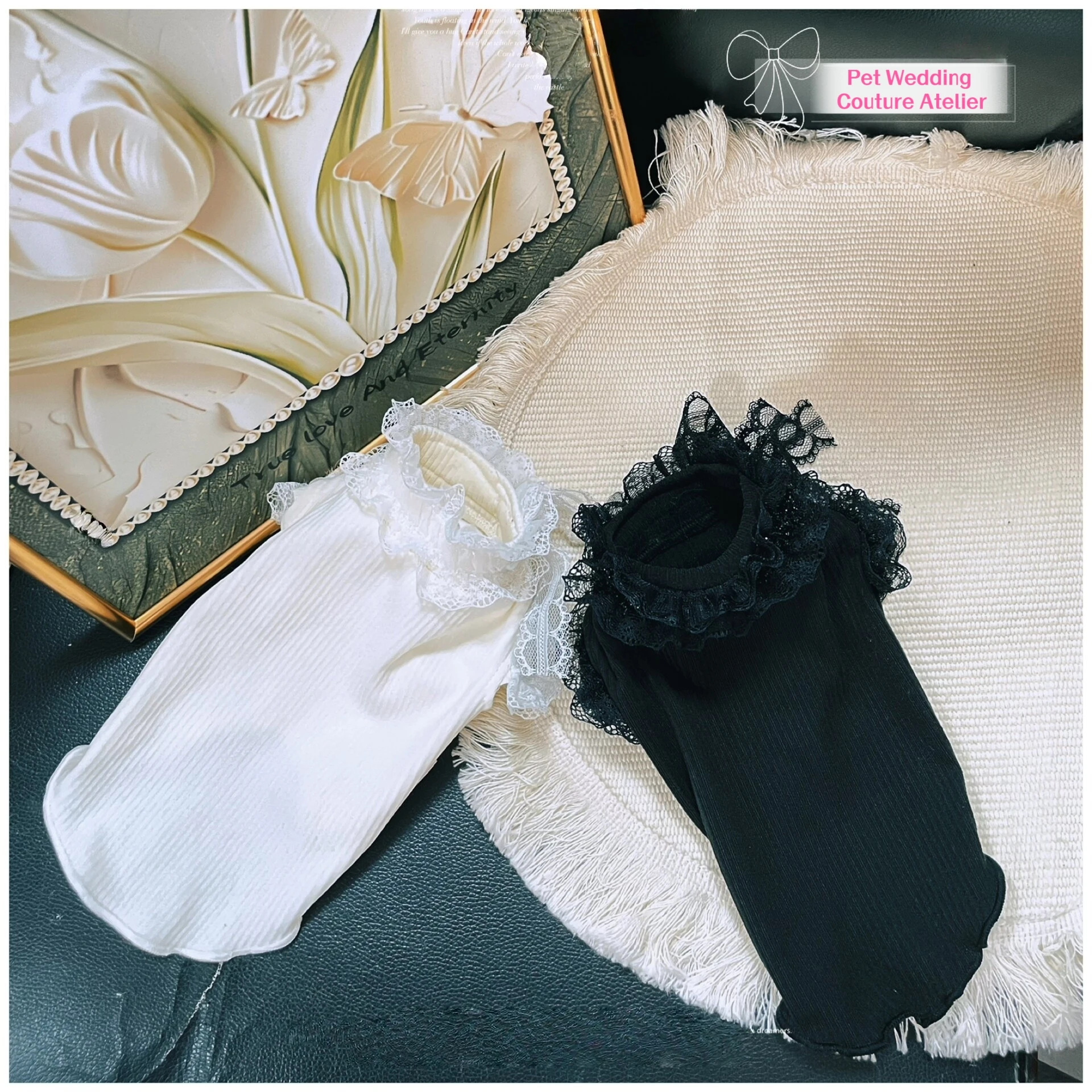 Small Dog Velvet Bottom Shirt with Lace Bow Elastic Tank Top Pet Clothes for Yorkshire Teddy Puppies Autumn Winter Thin
Small Dog Velvet Bottom Shirt with Lace Bow Elastic Tank Top Pet Clothes for Yorkshire Teddy Puppies Autumn Winter Thin