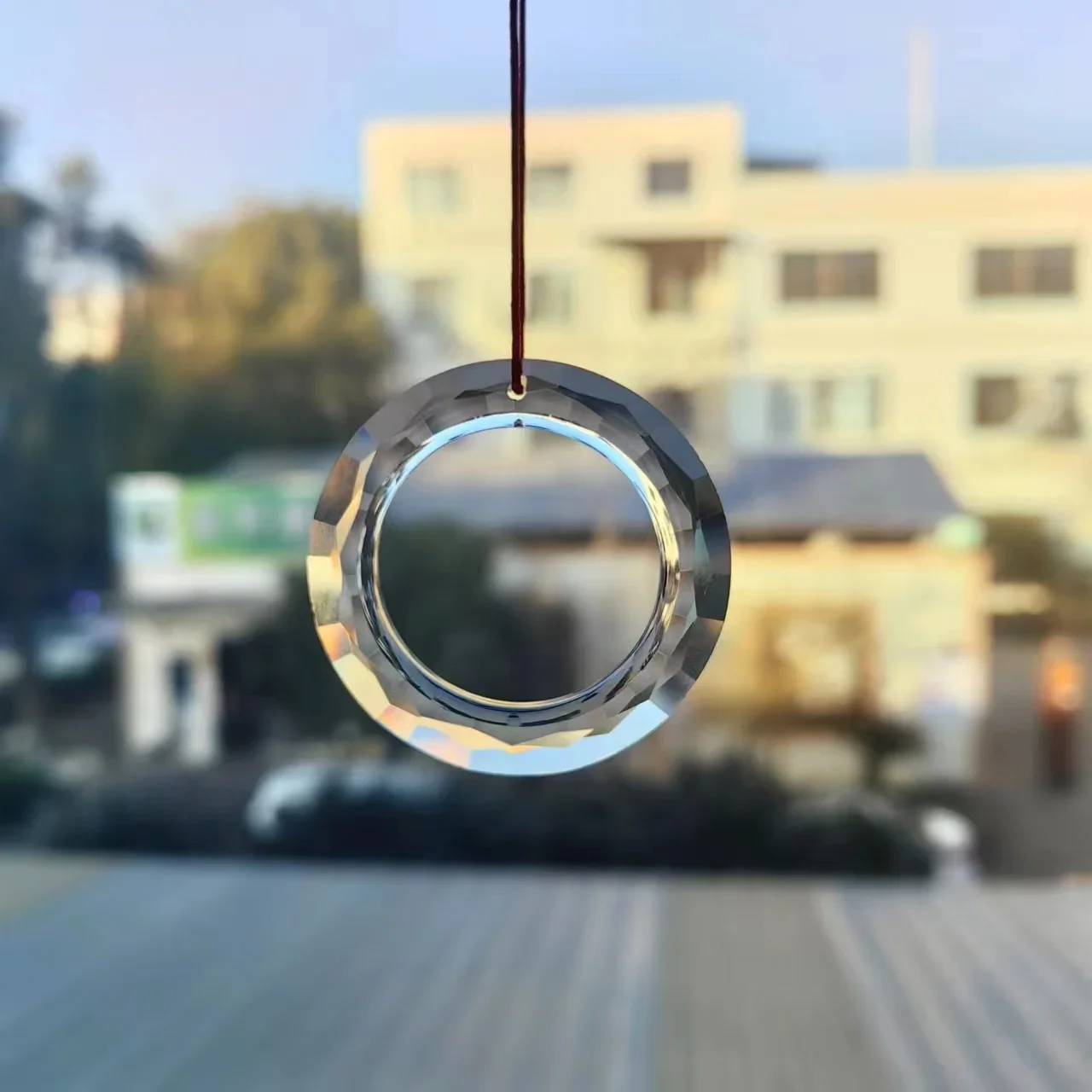 1pc Clear Crystal Hanging Ring Refraction Hanging Pendants Glass Sun Catcher Chandelier Parts for Curtain Wedding Decoration
1pc Clear Crystal Hanging Ring Refraction Hanging Pendants Glass Sun Catcher Chandelier Parts for Curtain Wedding Decoration
