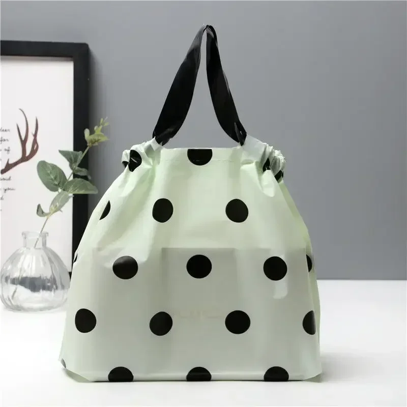 50pcs Frosted Thickened Plastic Drawstring Bags Cosmetics Food Packaging Shopping Bag Clothing Semi Transparent Storage Pocket
50pcs Frosted Thickened Plastic Drawstring Bags Cosmetics Food Packaging Shopping Bag Clothing Semi Transparent Storage Pocket