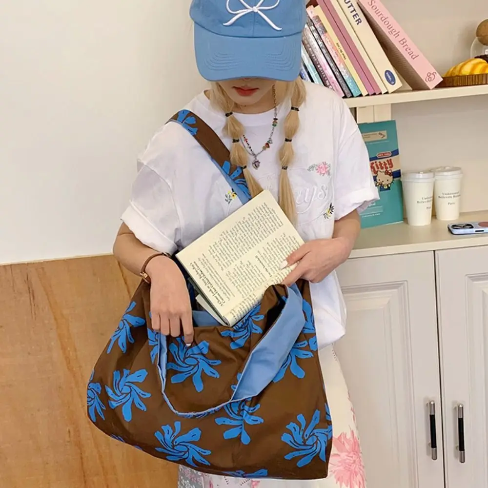 Vintage Cloth Orchid Vest Bag Flower Korean Style Canvas Shoulder Bag Retro Large Capacity Lazy Style Messenger Bag Travel
Vintage Cloth Orchid Vest Bag Flower Korean Style Canvas Shoulder Bag Retro Large Capacity Lazy Style Messenger Bag Travel