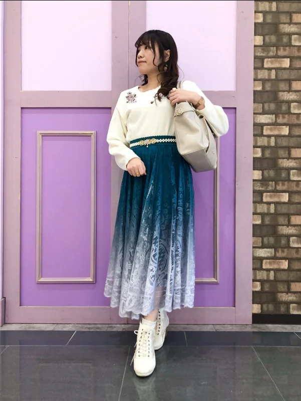 Japanese Retro Sweet Girl Floral Embroidery Pullover 2026 New Soft Skin-Friendly Round Neck Versatile Long Sleeve Sweater
Japanese Retro Sweet Girl Floral Embroidery Pullover 2026 New Soft Skin-Friendly Round Neck Versatile Long Sleeve Sweater