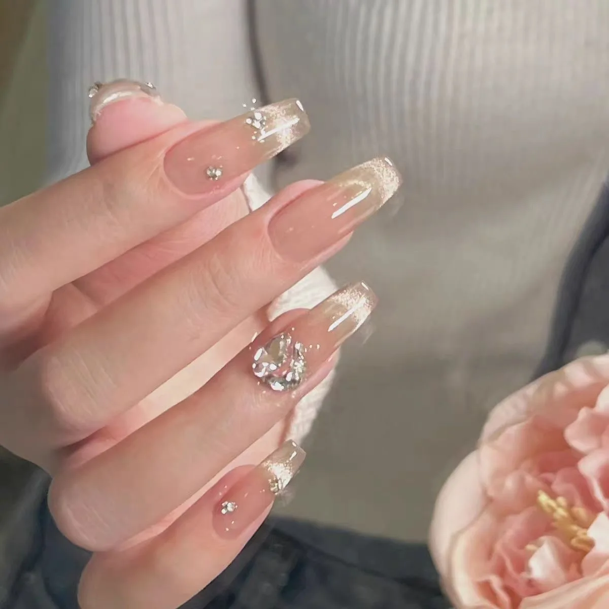 10 Pcs Crystal Cat Eye Press on Nails, High-end Long Handmade Nail Stickers for Autumn and Winter
10 Pcs Crystal Cat Eye Press on Nails, High-end Long Handmade Nail Stickers for Autumn and Winter
