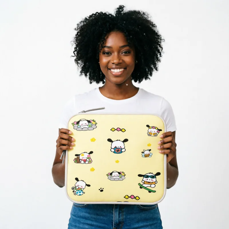 Cartoon Storage Bag Hello Kitty Kurome Pachacco10 11 12 13 14 15 Inch Pu Tablet Bag Laptop Sleeve Bag for Macbook Holiday Gift
Cartoon Storage Bag Hello Kitty Kurome Pachacco10 11 12 13 14 15 Inch Pu Tablet Bag Laptop Sleeve Bag for Macbook Holiday Gift