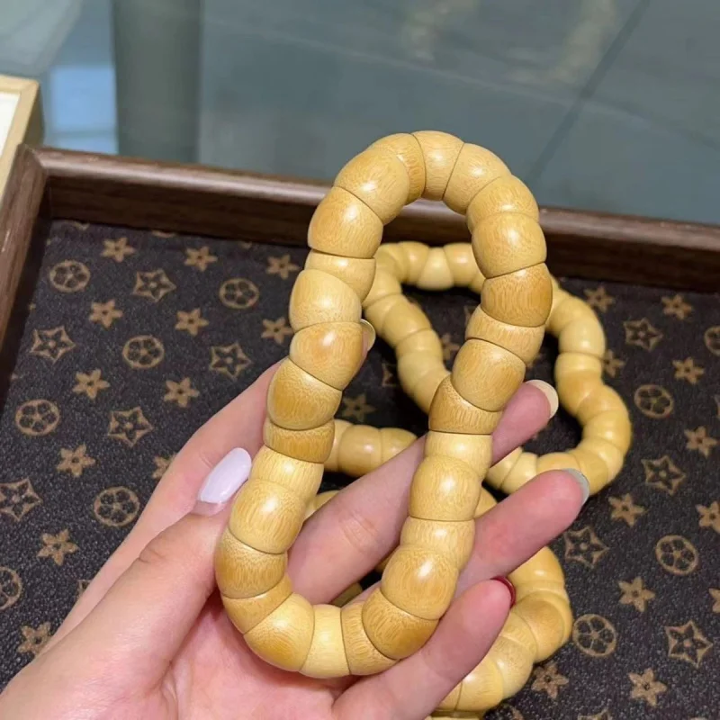 Authentic Golden Silk Large Intestine Single Circle Bracelet Unisex Accessories
Authentic Golden Silk Large Intestine Single Circle Bracelet Unisex Accessories
