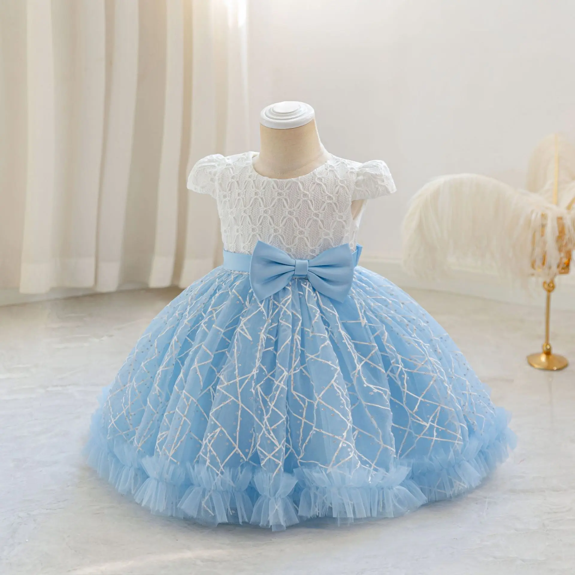 Новое детское платье для девочек, детские платья принцессы для девочек, пышная детская праздничная одежда с цветными блоками
Новое детское платье для девочек, детские платья принцессы для девочек, пышная детская праздничная одежда с цветными блоками