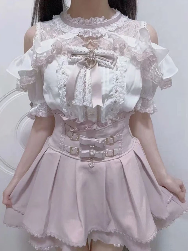 Japanese Sweet Kawaii Lolita Lace Patchwork Women Casual Blouses Harajuku Shirts JK Bow Tops & Tees 2025 Summer Fashion New
Japanese Sweet Kawaii Lolita Lace Patchwork Women Casual Blouses Harajuku Shirts JK Bow Tops & Tees 2025 Summer Fashion New