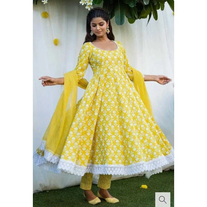 Yellow Haldi Wedding Partywear Pakistani Indian Women Designer Salwar Suit Dress
Yellow Haldi Wedding Partywear Pakistani Indian Women Designer Salwar Suit Dress