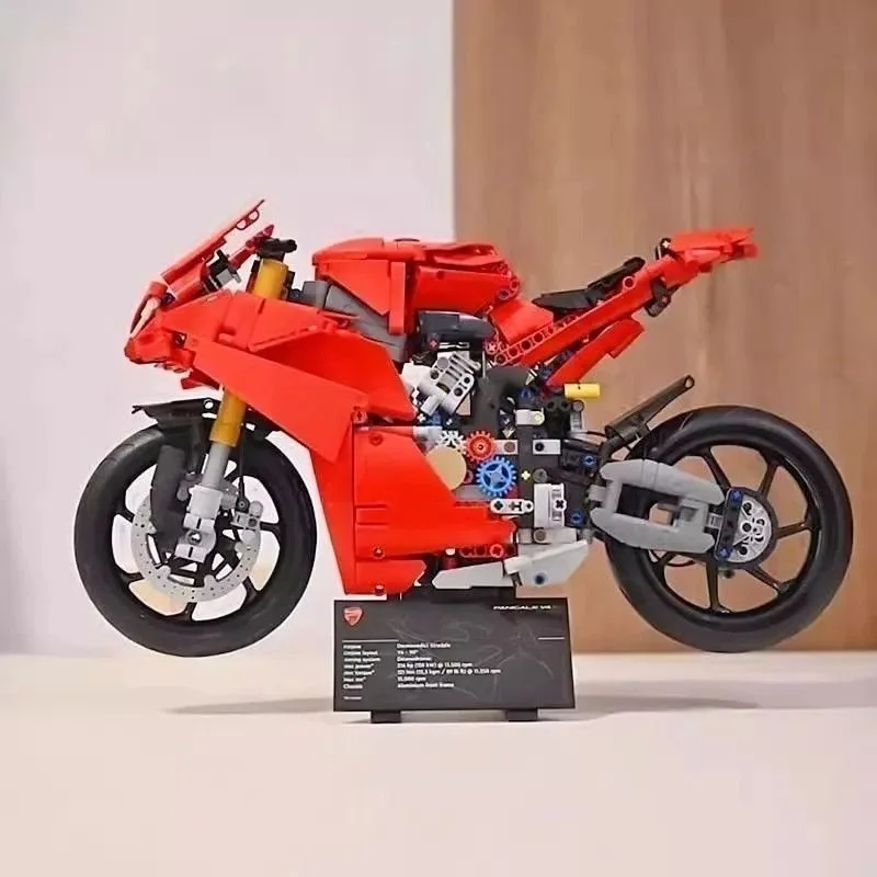 Набор строительных блоков для сборки мотоцикла Panigale V4 S, 1603 детали, конструктор, игрушка-мотоцикл, подарок для детей
Набор строительных блоков для сборки мотоцикла Panigale V4 S, 1603 детали, конструктор, игрушка-мотоцикл, подарок для детей
