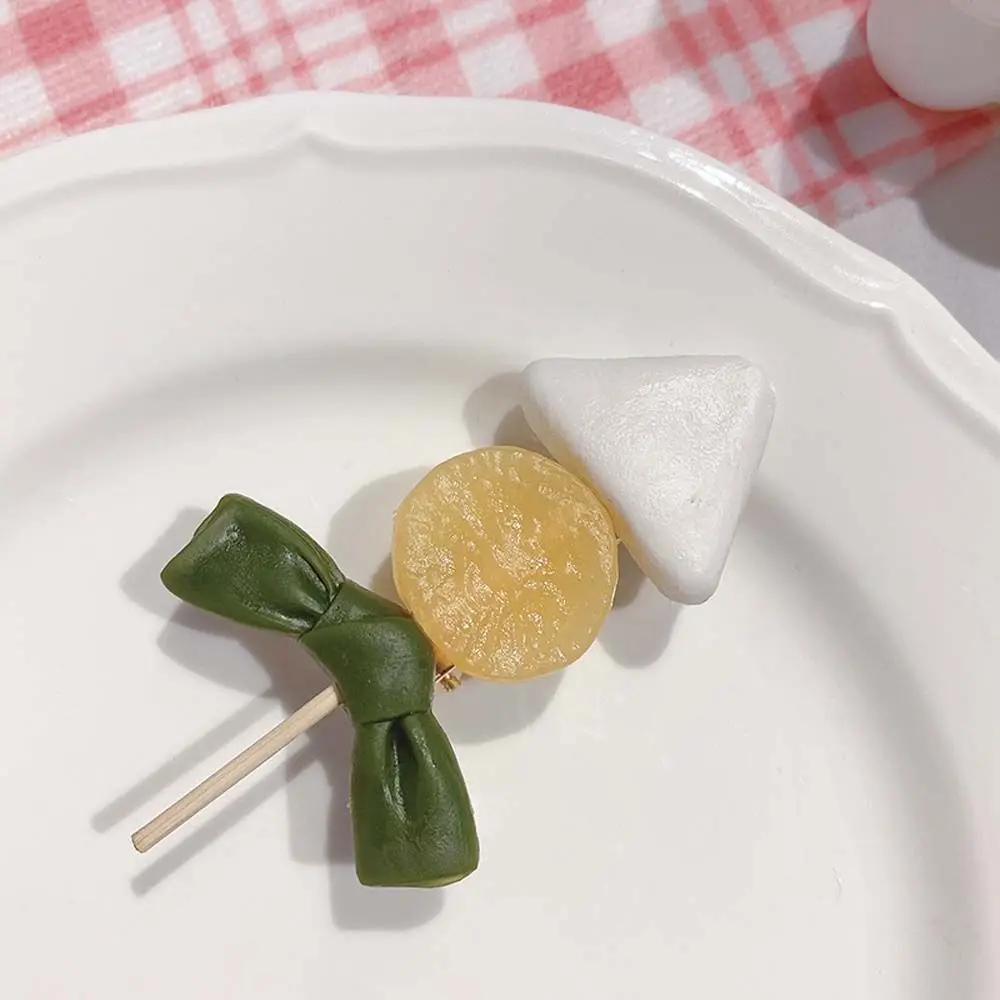 Cartoon Funny Hair Clip Seafood Fake Food Hair Clip Simulation Food Hairpin Korean Style Headwear Female Hair Accessories
Cartoon Funny Hair Clip Seafood Fake Food Hair Clip Simulation Food Hairpin Korean Style Headwear Female Hair Accessories