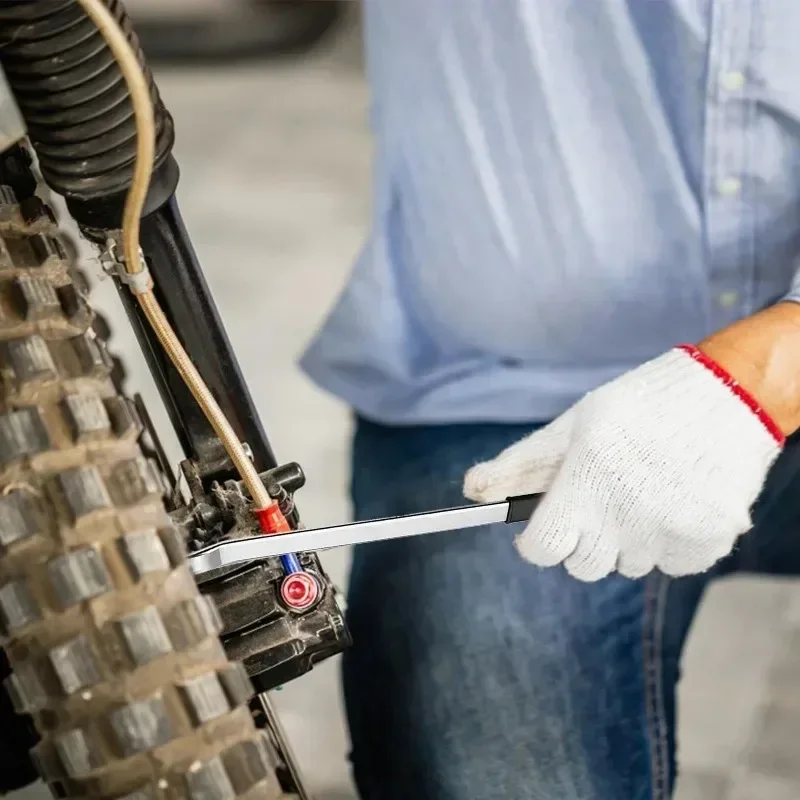 Инструмент для замены и ремонта шин с удобной ручкой для ремонта автомобилей, коромысло
Инструмент для замены и ремонта шин с удобной ручкой для ремонта автомобилей, коромысло