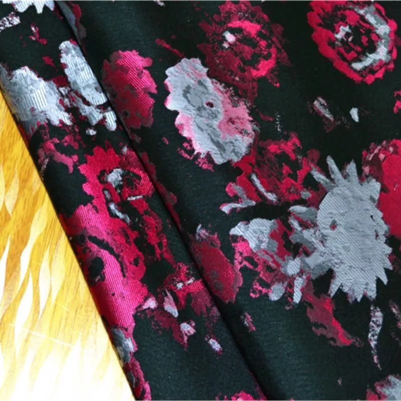 Romantic black base rose red light jacquard fashion fabric small coat puffy skirt windbreaker
Romantic black base rose red light jacquard fashion fabric small coat puffy skirt windbreaker