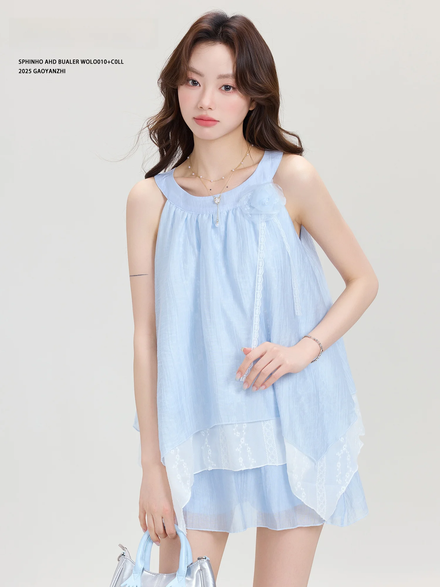 Летний женский комплект из двух предметов: асимметричный топ и юбка High Yanyan Blue — модный тренд, приталенный силуэт.
Летний женский комплект из двух предметов: асимметричный топ и юбка High Yanyan Blue — модный тренд, приталенный силуэт.