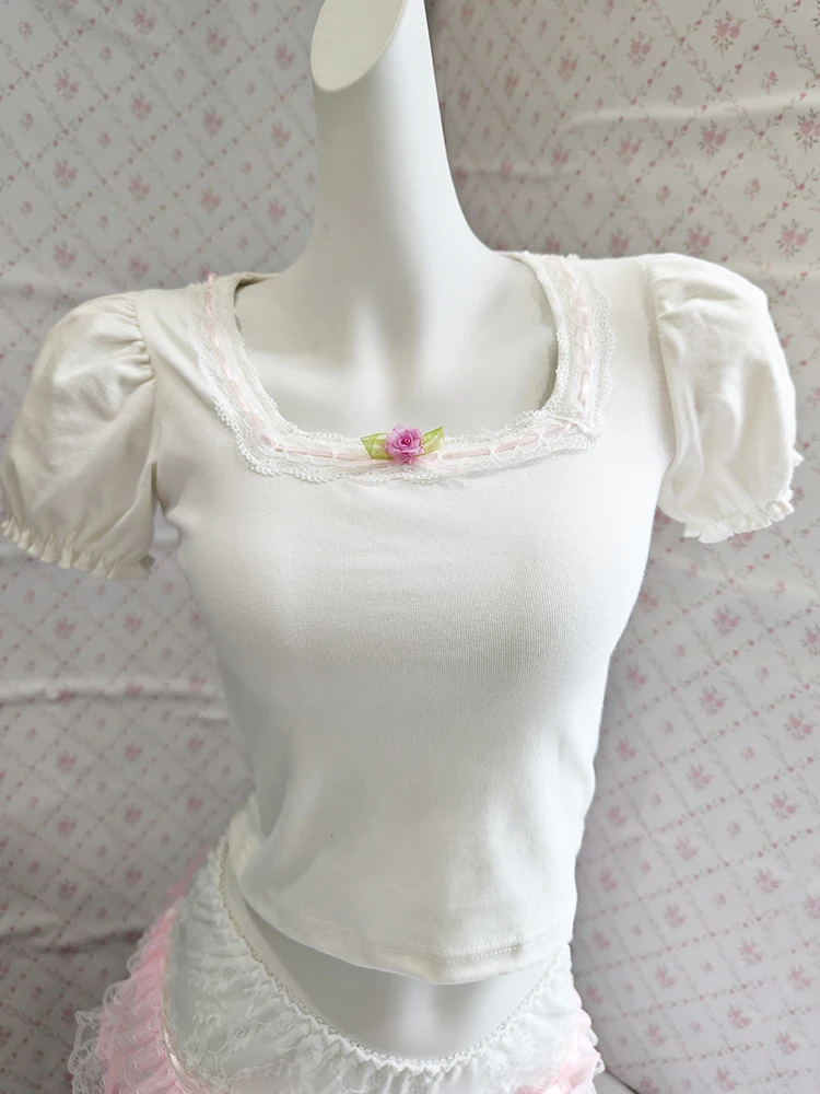 White Tops Tee Women Summer Bow Flowers Decoration Lace Trim Square Collar Cute Slim Tshirts for Sweet Girls
White Tops Tee Women Summer Bow Flowers Decoration Lace Trim Square Collar Cute Slim Tshirts for Sweet Girls