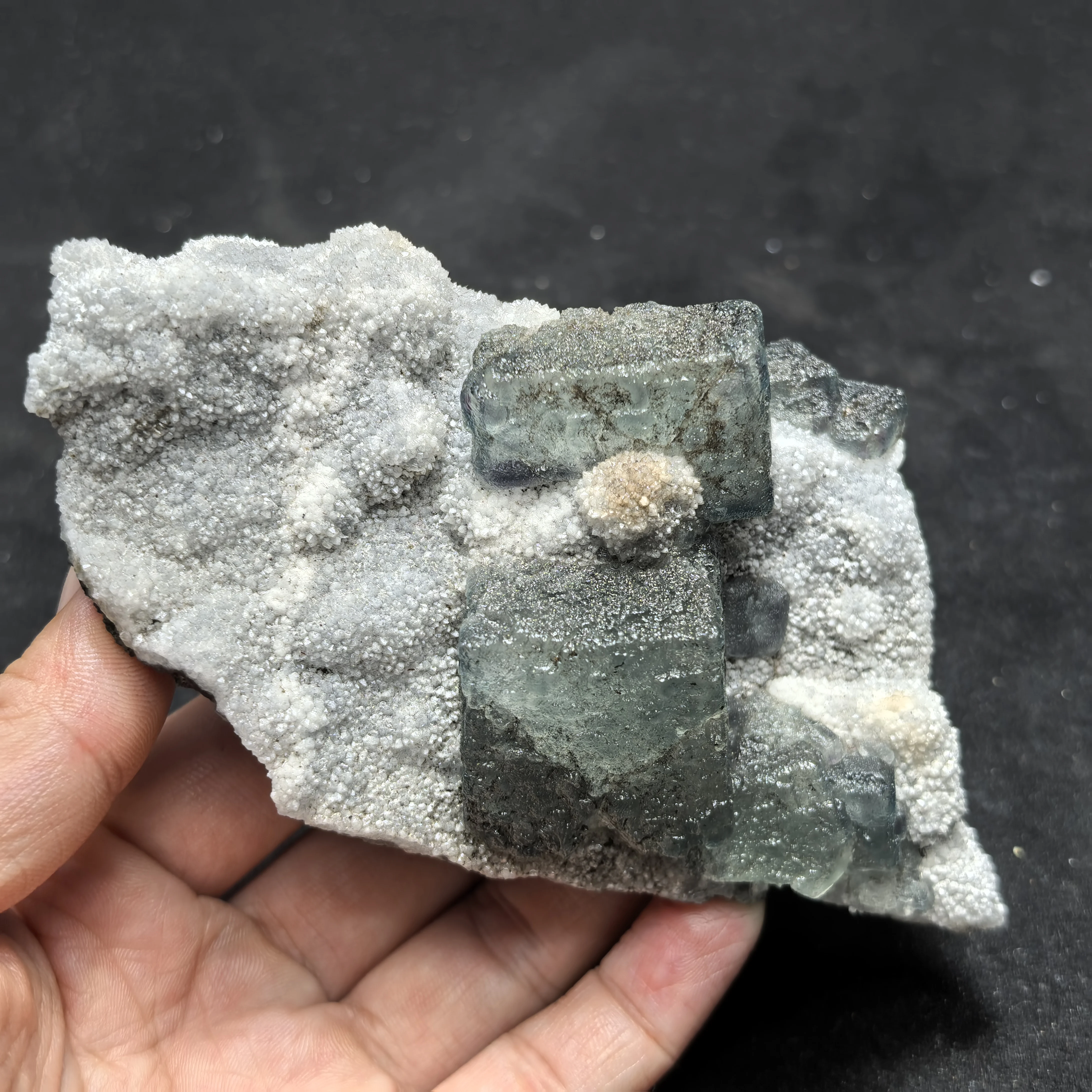 244.9gNatural staircase green fluorite mineral specimen healing energy home decoration collection embellishment
244.9gNatural staircase green fluorite mineral specimen healing energy home decoration collection embellishment