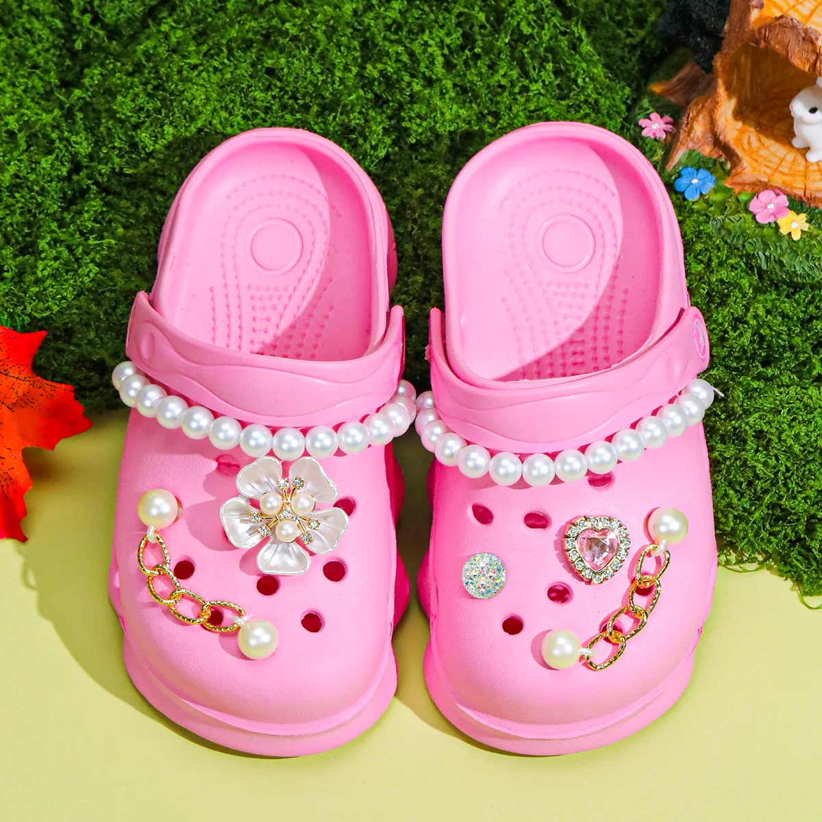 Kids' Clog, Lightweight EVA Garden Shoes, Waterproof Slip-Resistant Sandals, Comfortable Slip-On Shoes for Indoor Outdoor 1214
Kids' Clog, Lightweight EVA Garden Shoes, Waterproof Slip-Resistant Sandals, Comfortable Slip-On Shoes for Indoor Outdoor 1214