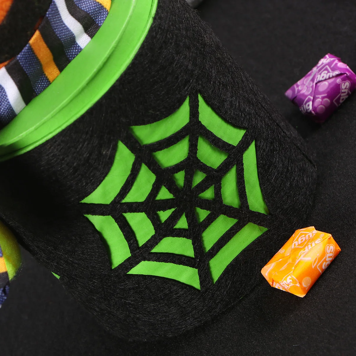 Halloween Cartoon Pumpkin Candy Jar Premium Flannel Fabric Non-Fading Kids Trick Treat Gift Candy Box Home Party Decor
Halloween Cartoon Pumpkin Candy Jar Premium Flannel Fabric Non-Fading Kids Trick Treat Gift Candy Box Home Party Decor