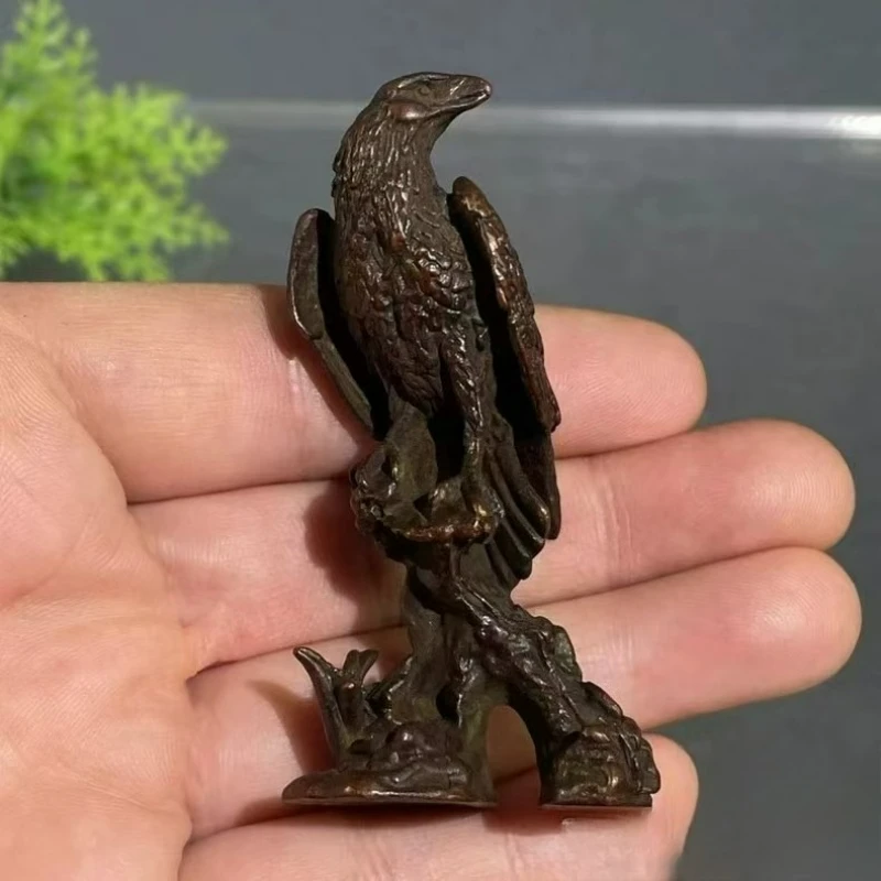 Little Fairy / Retro Brass Grand Eagle Desktop Ornament Creative Metal Animal Eagle Mini Sculpture Home Living Room Decoration
Little Fairy / Retro Brass Grand Eagle Desktop Ornament Creative Metal Animal Eagle Mini Sculpture Home Living Room Decoration