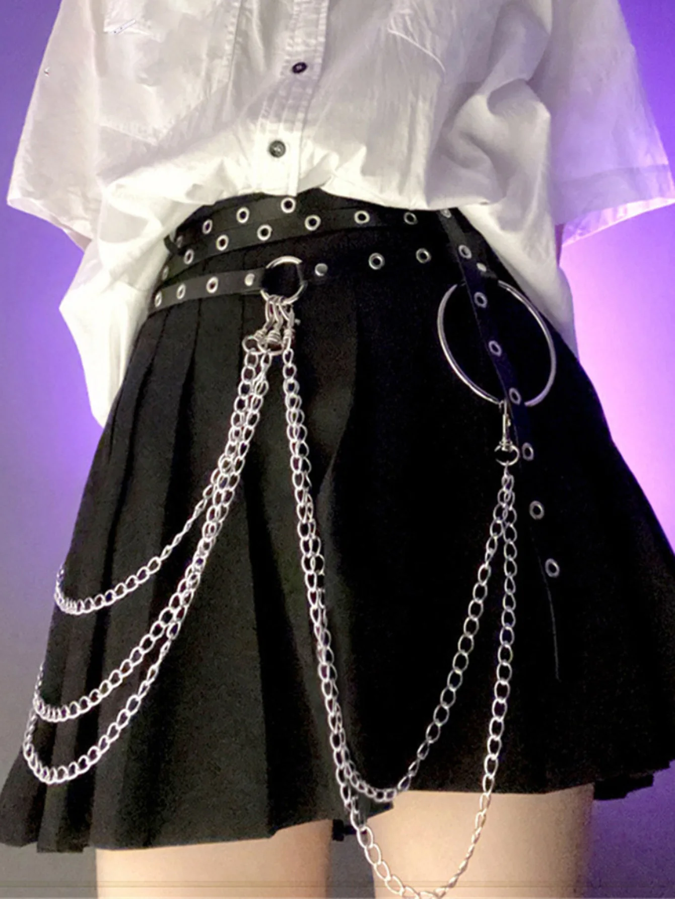 Chain design street retro Y2K leather belt women waist chain stylish women jeans accessories belt
Chain design street retro Y2K leather belt women waist chain stylish women jeans accessories belt
