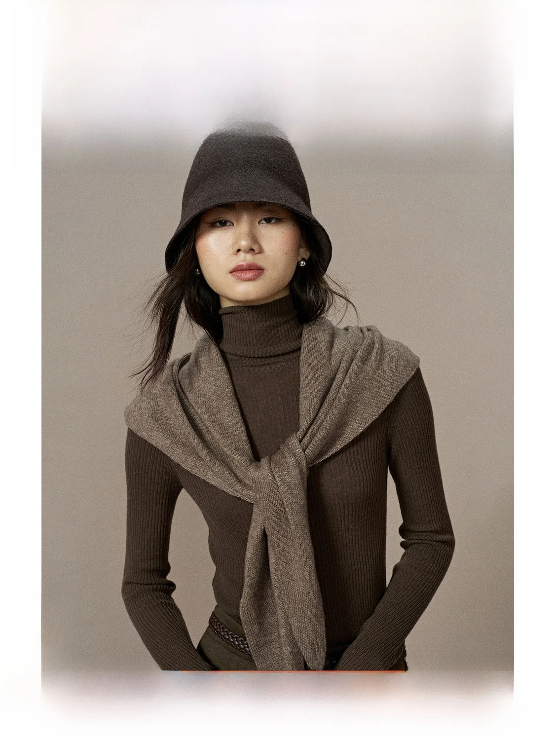 Warm Knitted Scarf ZHIZHI Women's Fashionable Atmosphere Sense Pure Color Winter New Style Wool Blend Shawl
Warm Knitted Scarf ZHIZHI Women's Fashionable Atmosphere Sense Pure Color Winter New Style Wool Blend Shawl