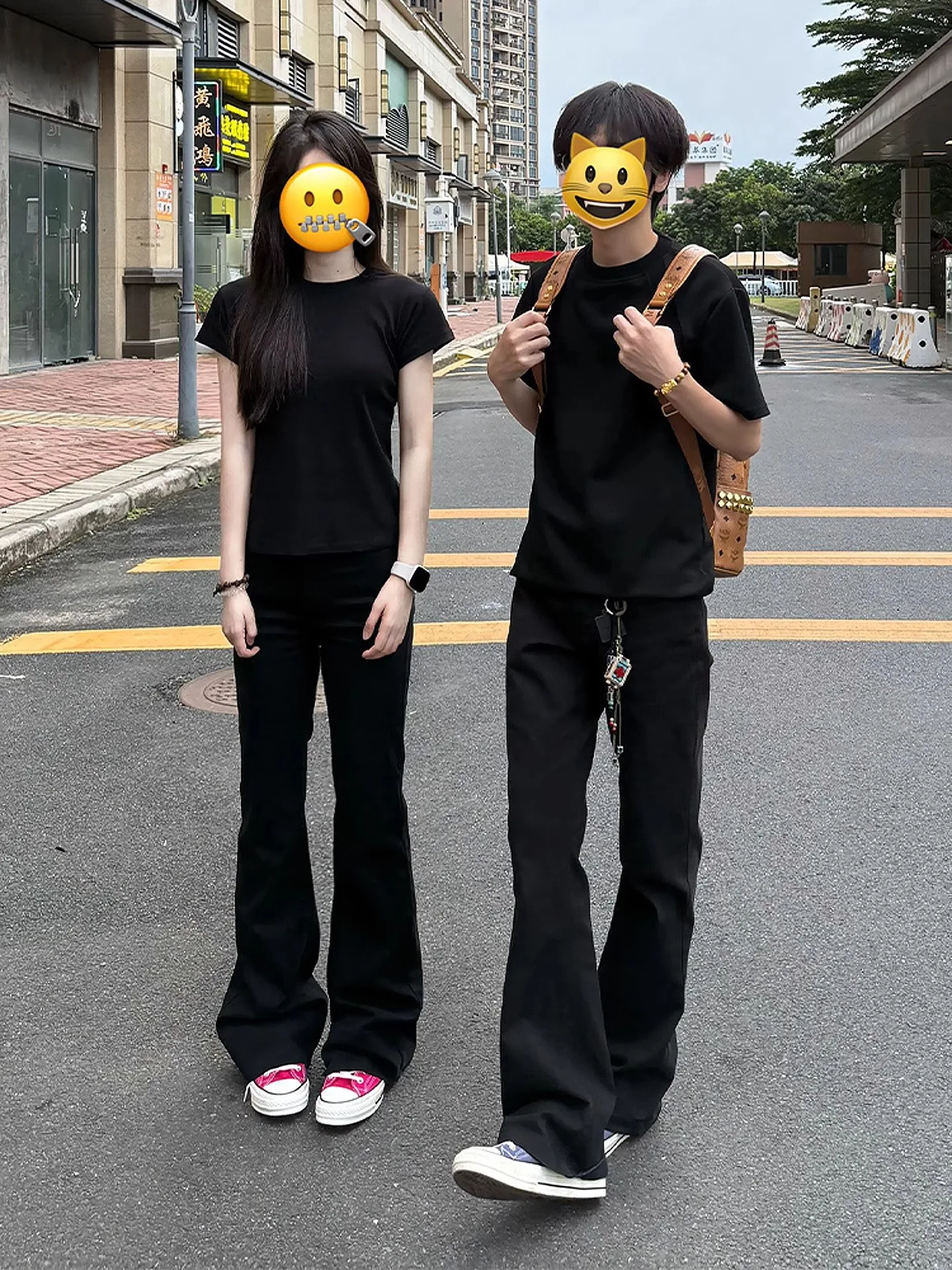 Крутые модные джинсы Pure Bla Bell Bot для мужчин и женщин, осенние модные повседневные молодежные прямые брюки
Крутые модные джинсы Pure Bla Bell Bot для мужчин и женщин, осенние модные повседневные молодежные прямые брюки