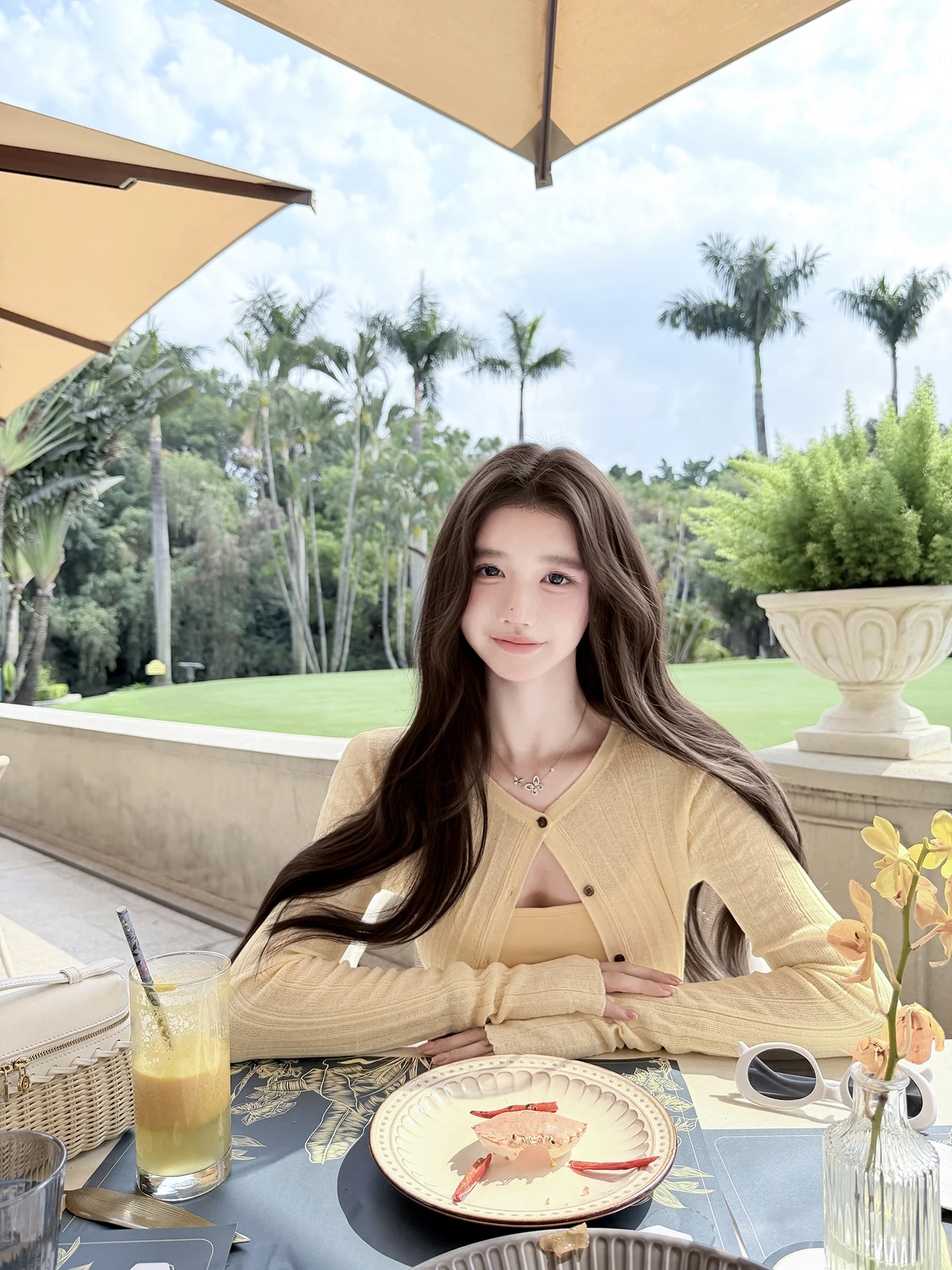 RouYi Breathable Knitted Open Cardigan Sexy Translucent Ice Cool Color Collision Button Summer Style Long Sleeve V-Neck Short...
RouYi Breathable Knitted Open Cardigan Sexy Translucent Ice Cool Color Collision Button Summer Style Long Sleeve V-Neck Short...
