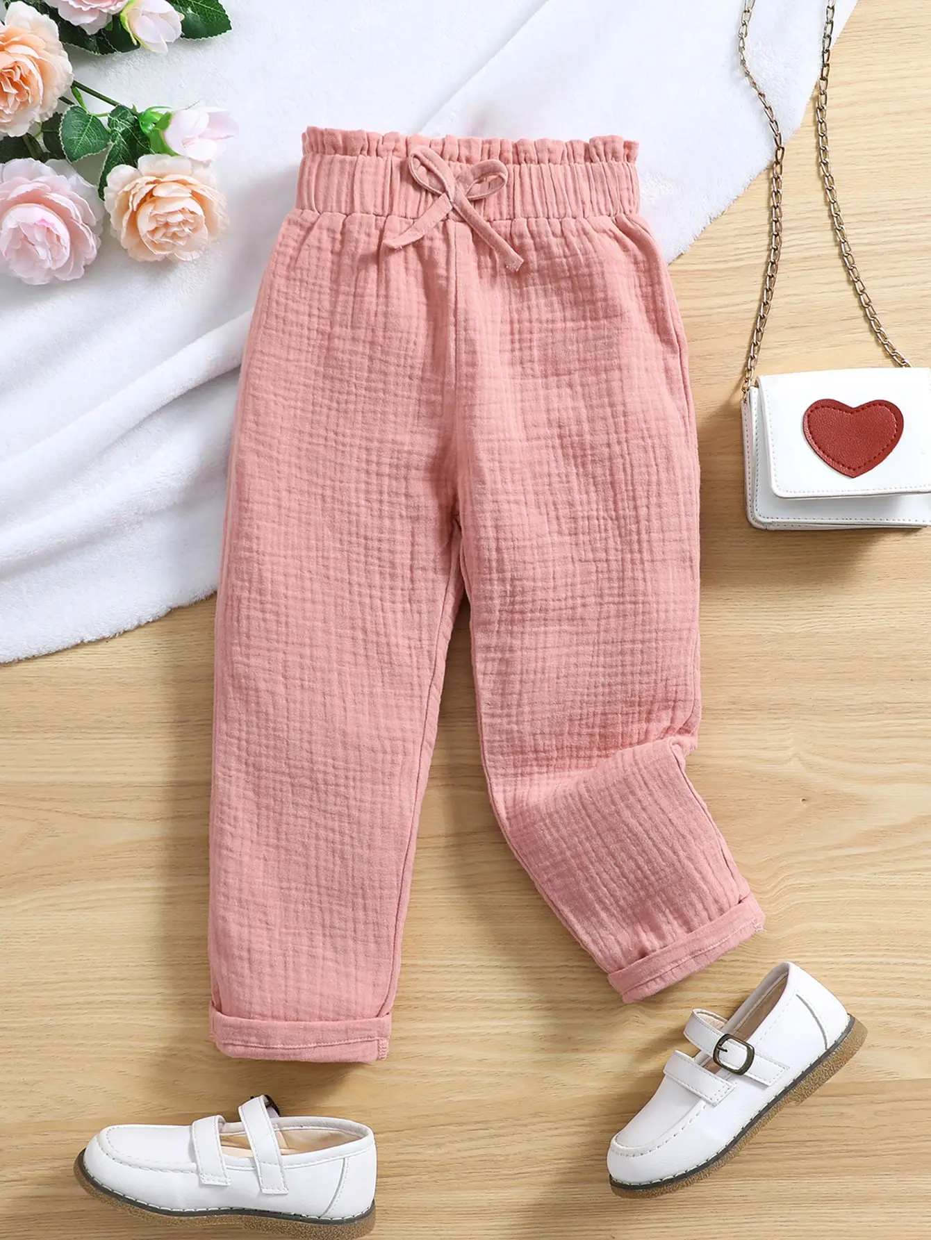 Pink Solid Color Loose Cotton Pants for Girls, Elastic Waist with Drawstring, Casual Summer Wear
Pink Solid Color Loose Cotton Pants for Girls, Elastic Waist with Drawstring, Casual Summer Wear