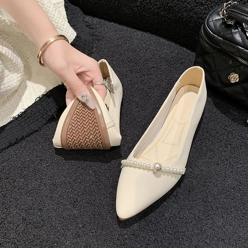Elegant Ladies Pointed Toe Flat Slip On Shoes Pearl Decorated Shallow Cut Design Perfect for Skirts Chic Feminine Footwear
Elegant Ladies Pointed Toe Flat Slip On Shoes Pearl Decorated Shallow Cut Design Perfect for Skirts Chic Feminine Footwear