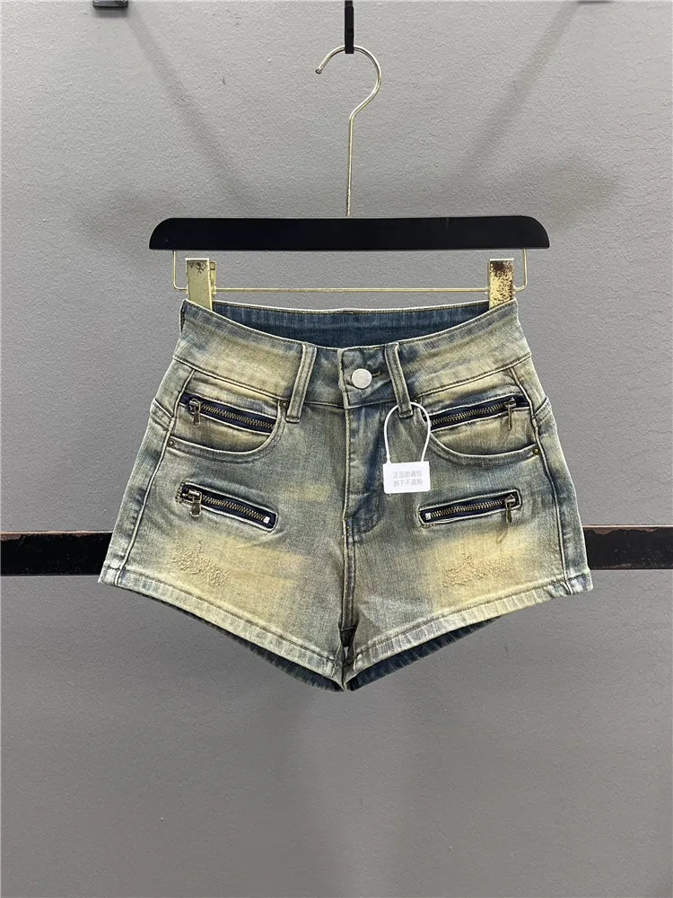 Retro American Denim Shorts Women's Summer New Design Zipper Elastic Slimming Hot Pants Casual Cotton Stretch Denim
Retro American Denim Shorts Women's Summer New Design Zipper Elastic Slimming Hot Pants Casual Cotton Stretch Denim