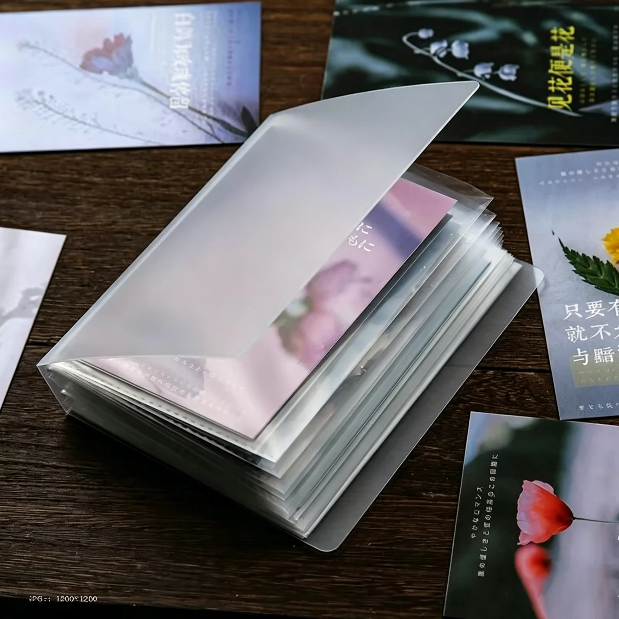 40pcs A6 Storage Booklet Large-Capacity Simple Waterproof Photo Storage Book High Quality PP Material
40pcs A6 Storage Booklet Large-Capacity Simple Waterproof Photo Storage Book High Quality PP Material