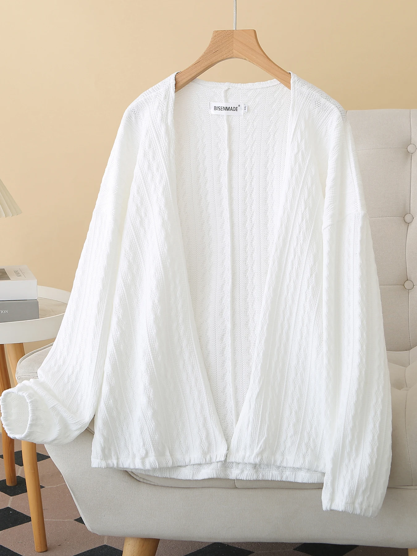 Loose Fit Korean Style Long Sleeve Knitted Cardigan Women's Outerwear Lazy Style White Linen Texture Open Front Sweater Jacket
Loose Fit Korean Style Long Sleeve Knitted Cardigan Women's Outerwear Lazy Style White Linen Texture Open Front Sweater Jacket