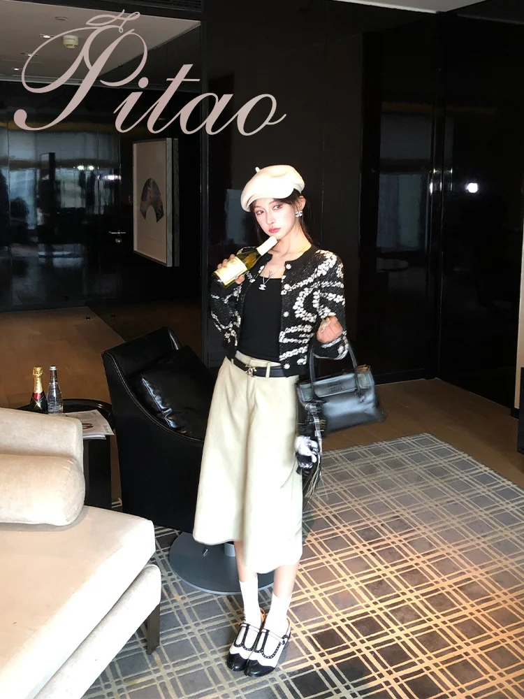 Женский вязаный шерстяной свитер Briti Sle с кружевными вставками, весенняя коллекция, мягкая смесь полиэстера, повседневный крой
Женский вязаный шерстяной свитер Briti Sle с кружевными вставками, весенняя коллекция, мягкая смесь полиэстера, повседневный крой