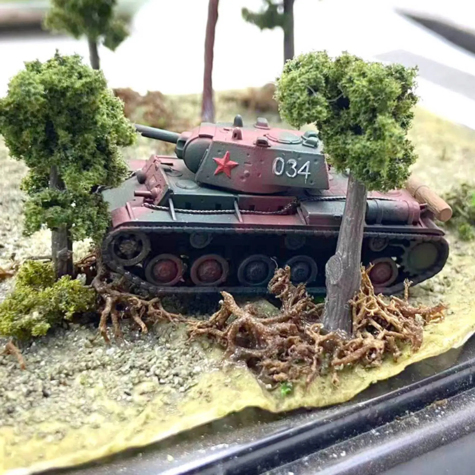 Soviet KV-1 Armored Vehicle Model Highly Detailed 1/144 Scale Weighty Armored Vehicle Miniature Armored Vehicle Perfect Gift
Soviet KV-1 Armored Vehicle Model Highly Detailed 1/144 Scale Weighty Armored Vehicle Miniature Armored Vehicle Perfect Gift