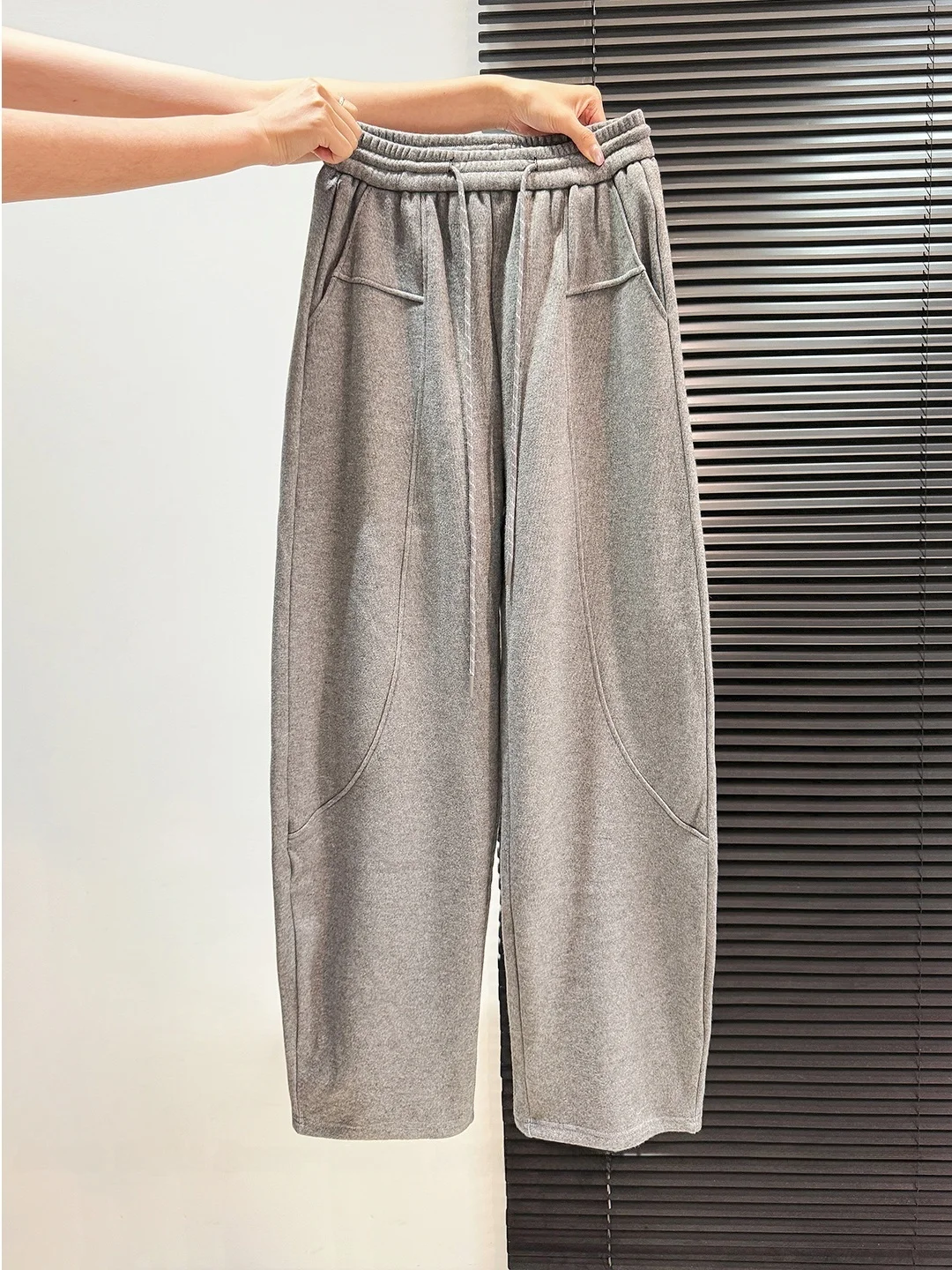 ay Fce Lined Thiened Casual Elastic Waist Banana Pants Women's Slimming Loose High Waist Straight Leg Knife Pants
ay Fce Lined Thiened Casual Elastic Waist Banana Pants Women's Slimming Loose High Waist Straight Leg Knife Pants