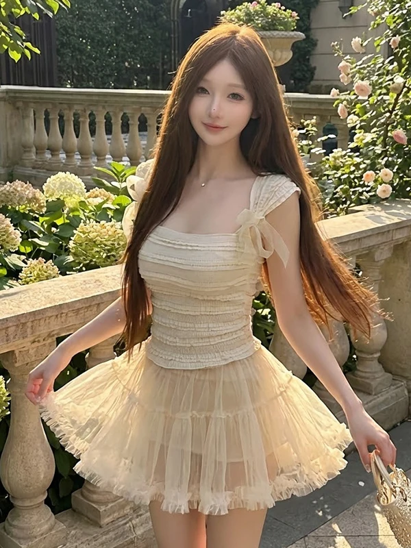 Women's Knot Strap Top Tulle Skirt Two-Piece Set Spring Summer Fashion Breathable High Waist Short Sleeve T-Shirt
Women's Knot Strap Top Tulle Skirt Two-Piece Set Spring Summer Fashion Breathable High Waist Short Sleeve T-Shirt