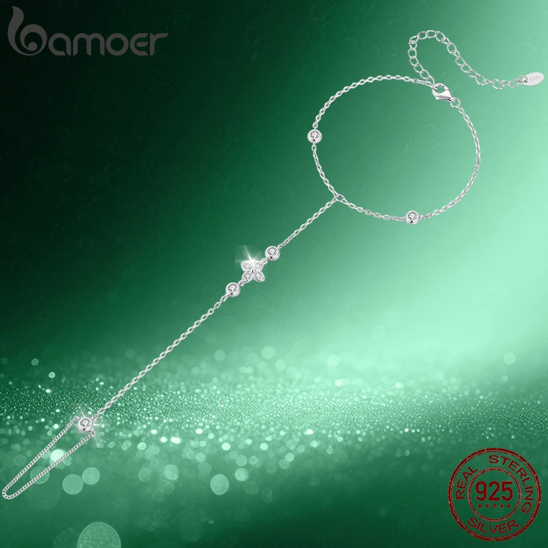 BAMOER Four-leaf Clover Moissanite Hand Chains Bracelet 925 Sterling Silver Long Chain Ring Adjusable for Women Body Jewelry Set
BAMOER Four-leaf Clover Moissanite Hand Chains Bracelet 925 Sterling Silver Long Chain Ring Adjusable for Women Body Jewelry Set