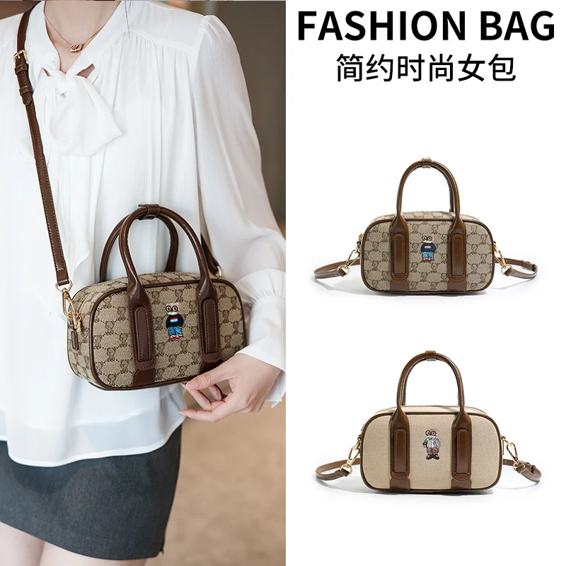 Toposhine Mini Bowling Bag Classic Monogram Pattern Handbag & Shoulder Bag PU Boston Bag for Women Cute Cartoon Bear Embroidered
Toposhine Mini Bowling Bag Classic Monogram Pattern Handbag & Shoulder Bag PU Boston Bag for Women Cute Cartoon Bear Embroidered