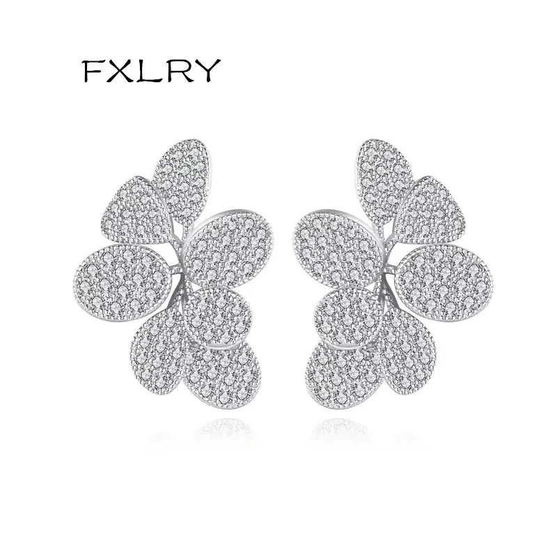 FXLRY Elegant White Color AAA Cubic Zircon Flowers Stud Earrings For Women Wedding Fashion Jewelry
FXLRY Elegant White Color AAA Cubic Zircon Flowers Stud Earrings For Women Wedding Fashion Jewelry