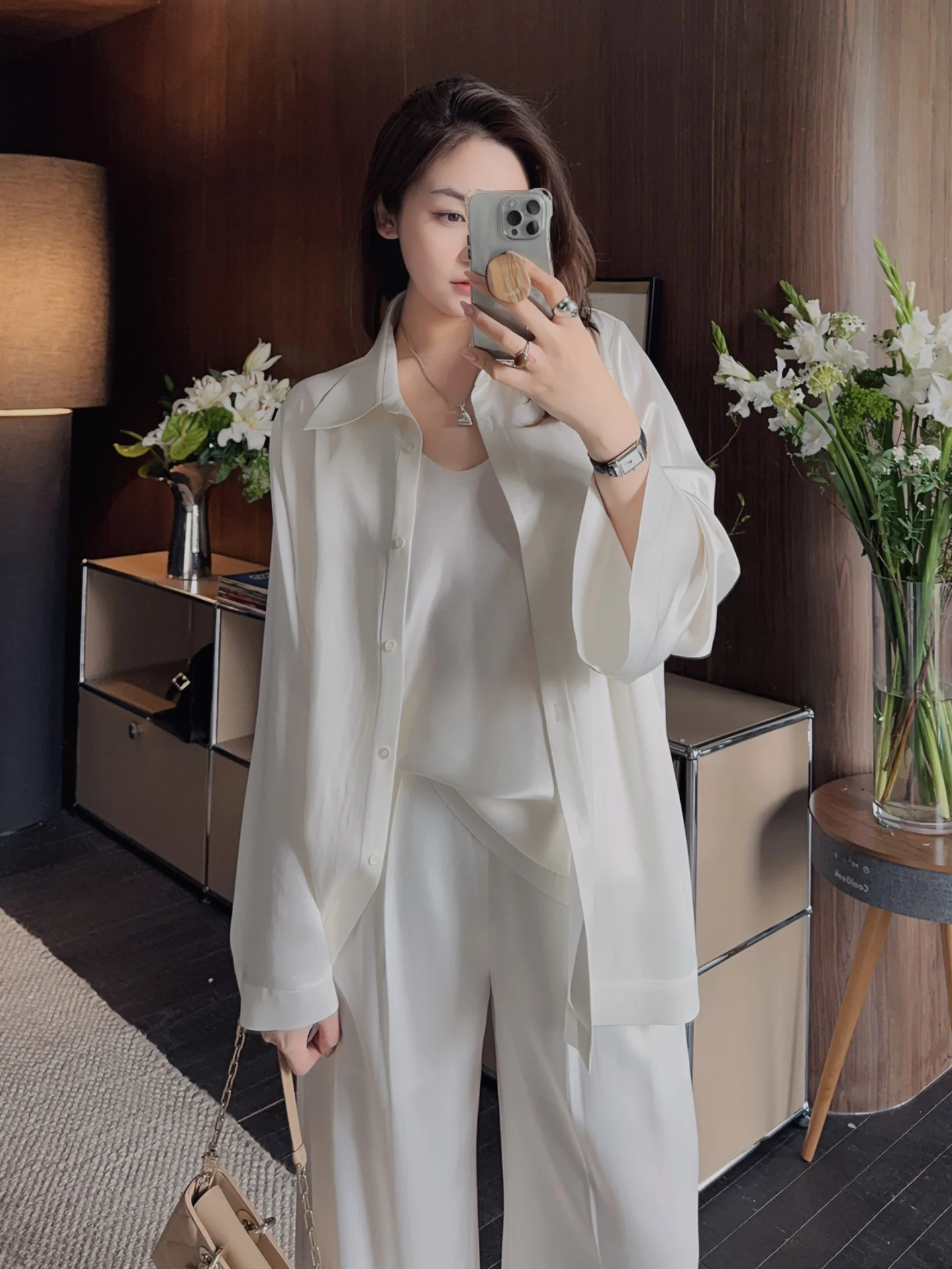 Удобное ацетатное платье Osenso с эффектом стройности, драпировкой и воротником-стойкой, свободного кроя, для весны и лета, модель CS240266
Удобное ацетатное платье Osenso с эффектом стройности, драпировкой и воротником-стойкой, свободного кроя, для весны и лета, модель CS240266