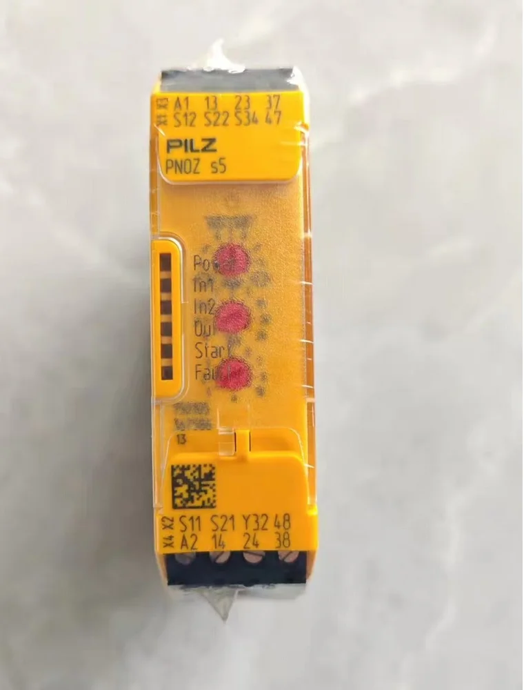 Совершенно новый оригинальный PNOZ S5 750105 реле безопасности, аварийная остановка
Совершенно новый оригинальный PNOZ S5 750105 реле безопасности, аварийная остановка