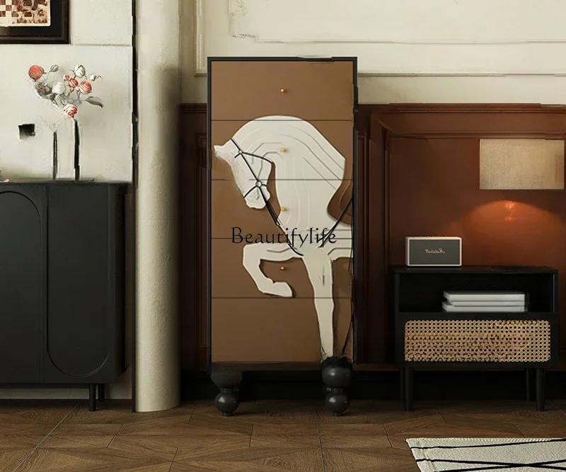 Modern simple entrance integrated against the wall, storage cabinet next to the chest of drawers
Modern simple entrance integrated against the wall, storage cabinet next to the chest of drawers