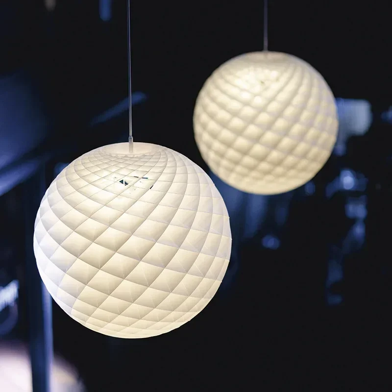 Nordic Danish Designer Acrylic Ball Chandelier Restaurant and Villa Chandelier Circular Moon Fish Scale Out Light Room Decor
Nordic Danish Designer Acrylic Ball Chandelier Restaurant and Villa Chandelier Circular Moon Fish Scale Out Light Room Decor