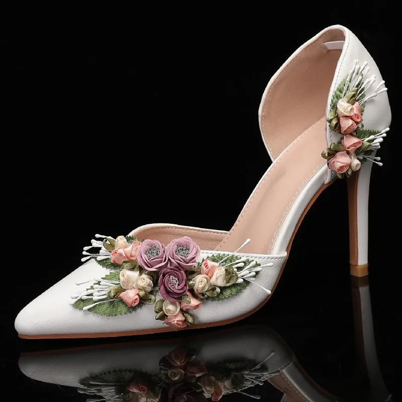 2025 Fashion Flowers Leaf Satin Mary Janes Women Pumps Spring Autumn Elegant Pointed toe Thin High heels Wedding Bridal Shoes
2025 Fashion Flowers Leaf Satin Mary Janes Women Pumps Spring Autumn Elegant Pointed toe Thin High heels Wedding Bridal Shoes
