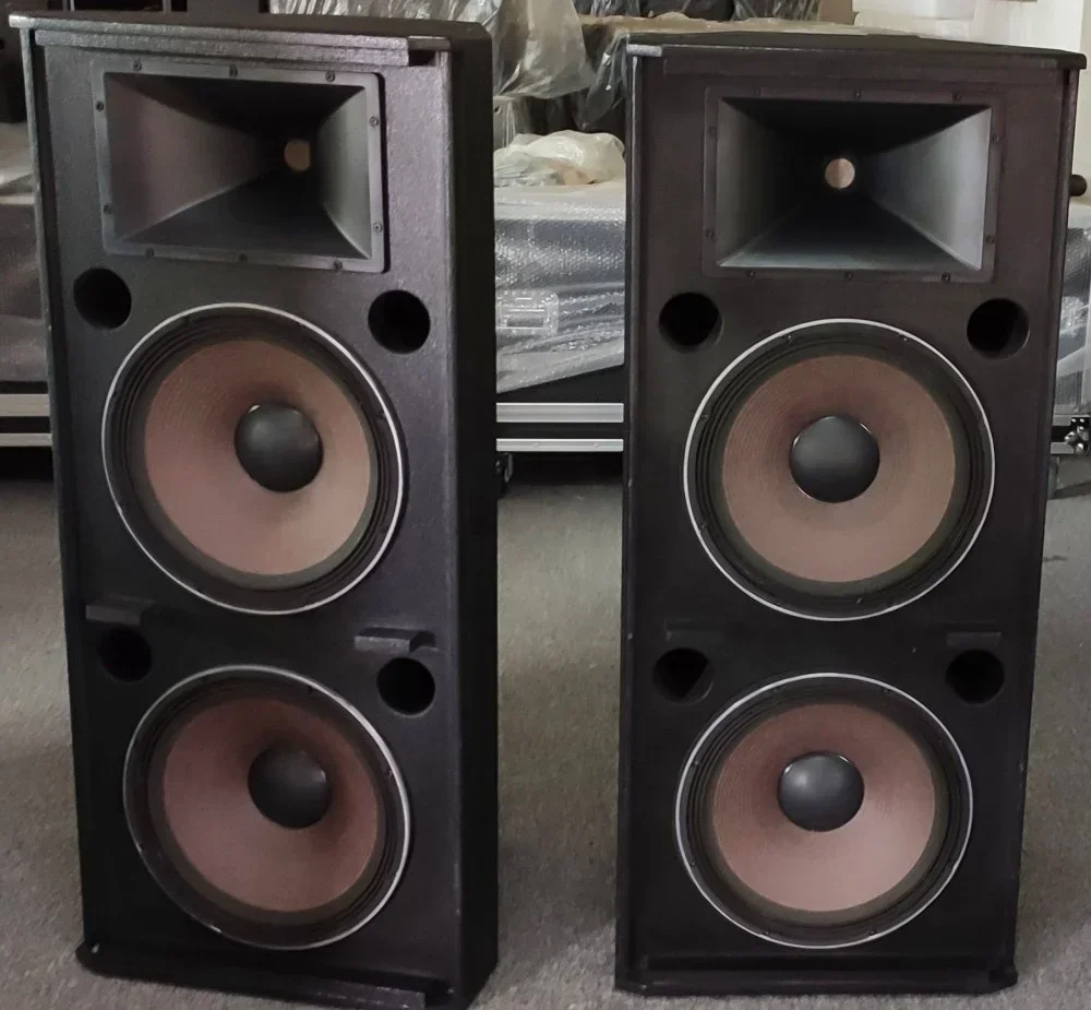 800 Watt Double 15 Inch SRX Full Range Pro Audio Loudspeaker Outdoor Big Speaker
800 Watt Double 15 Inch SRX Full Range Pro Audio Loudspeaker Outdoor Big Speaker