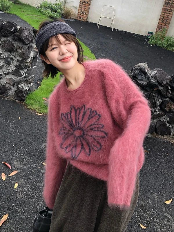 Ladies Soft Cozy round Neck Knitted Sweater Loose Fit Autumn Winter Fashionable Raspberry Pink Mohair Casual Comfortable Top
Ladies Soft Cozy round Neck Knitted Sweater Loose Fit Autumn Winter Fashionable Raspberry Pink Mohair Casual Comfortable Top