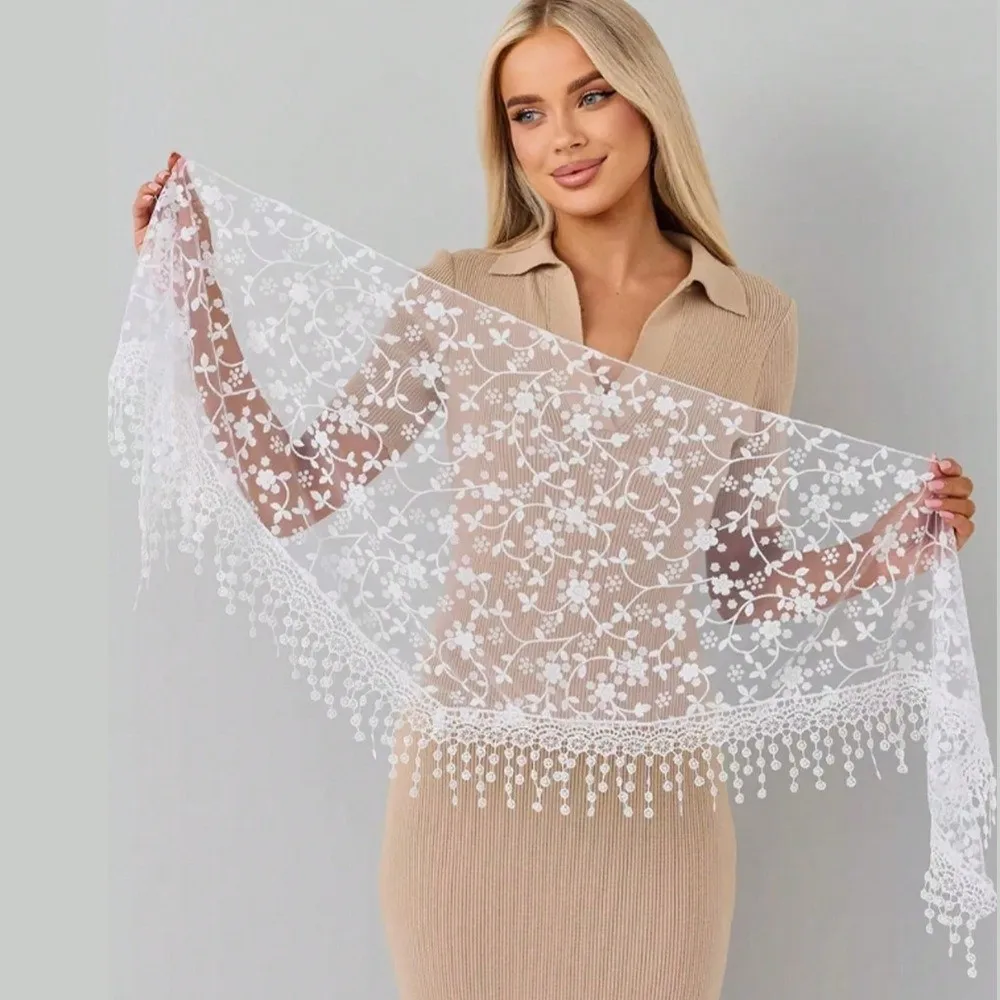 New Breathable Lace Triangle Headscarf Embroidered Solid Color Floral Embroidery Shawl Head Accessory Lace Bandana
New Breathable Lace Triangle Headscarf Embroidered Solid Color Floral Embroidery Shawl Head Accessory Lace Bandana